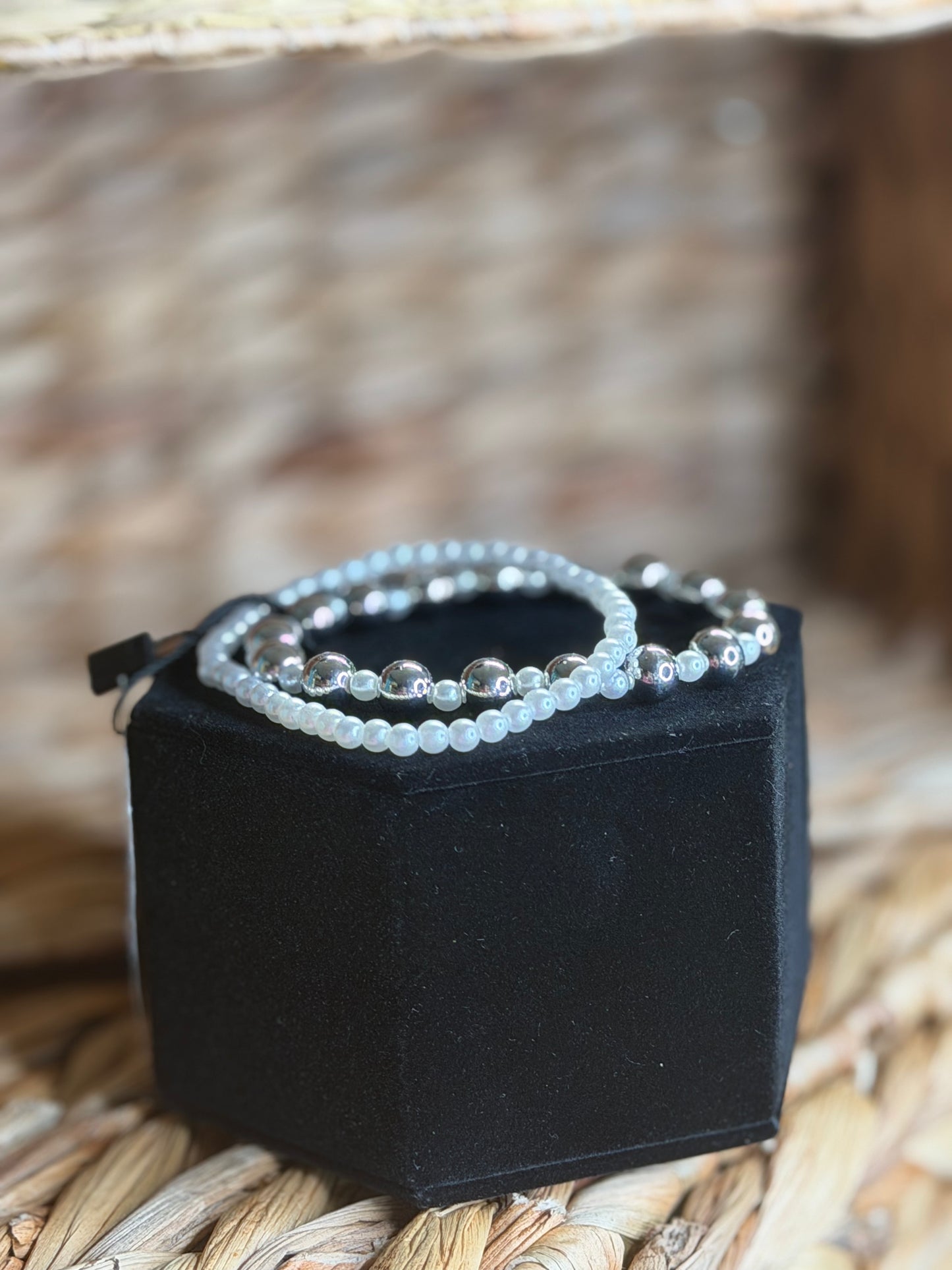 Stretchy pearl bracelet and silver beaded bracelet with pearls