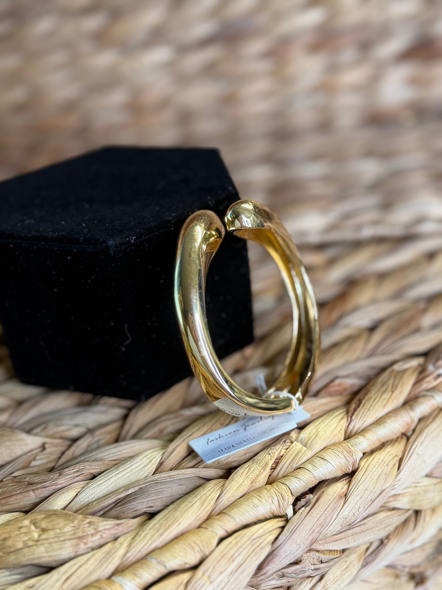 Gold hinge bracelet