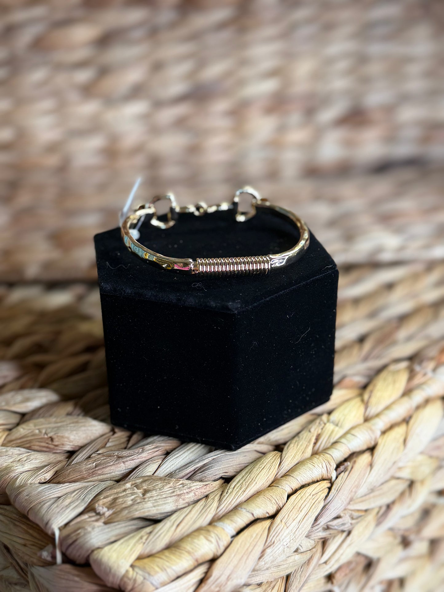 Gold bracelet with clasps