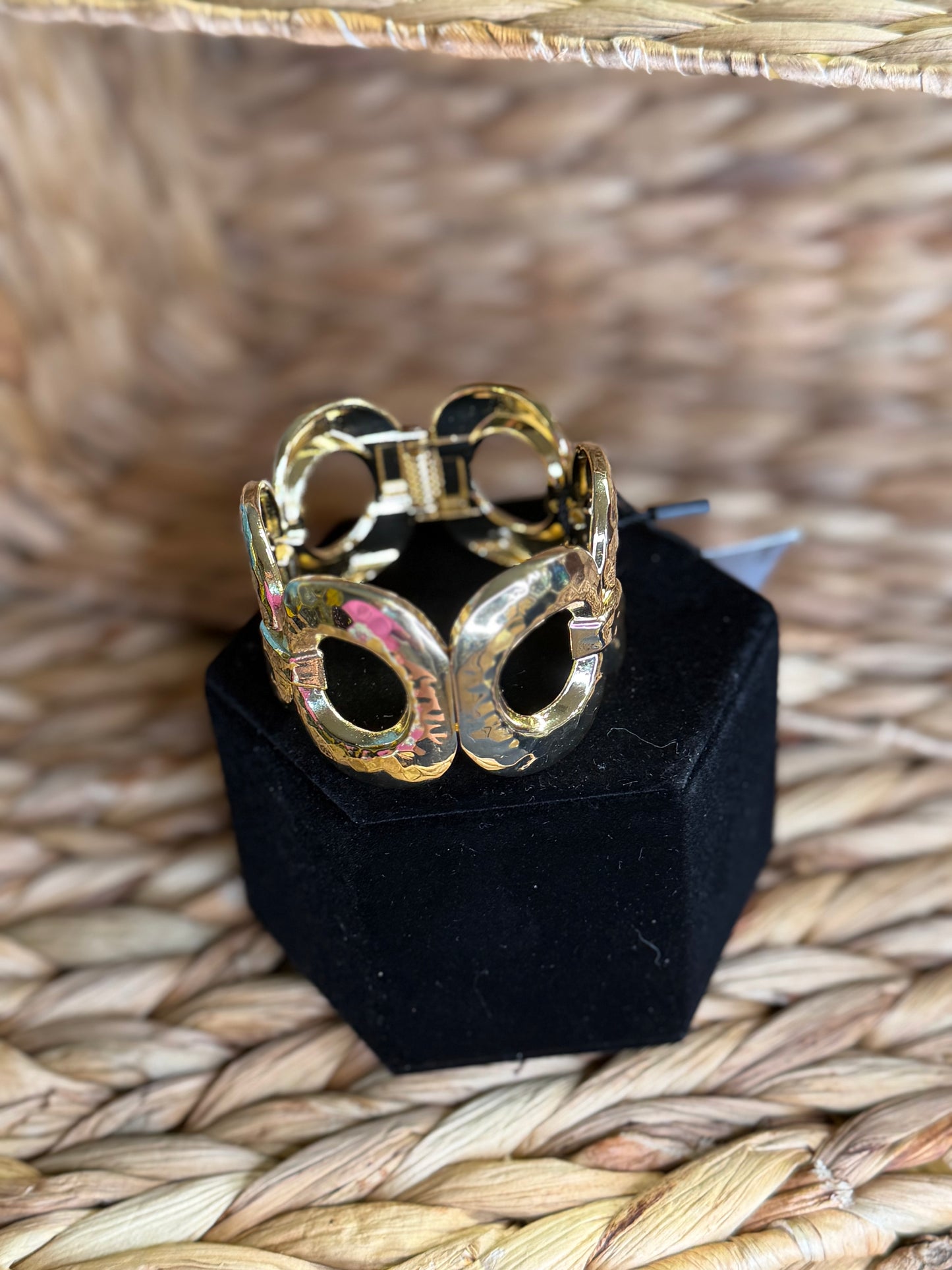 Gold hinge bracelet