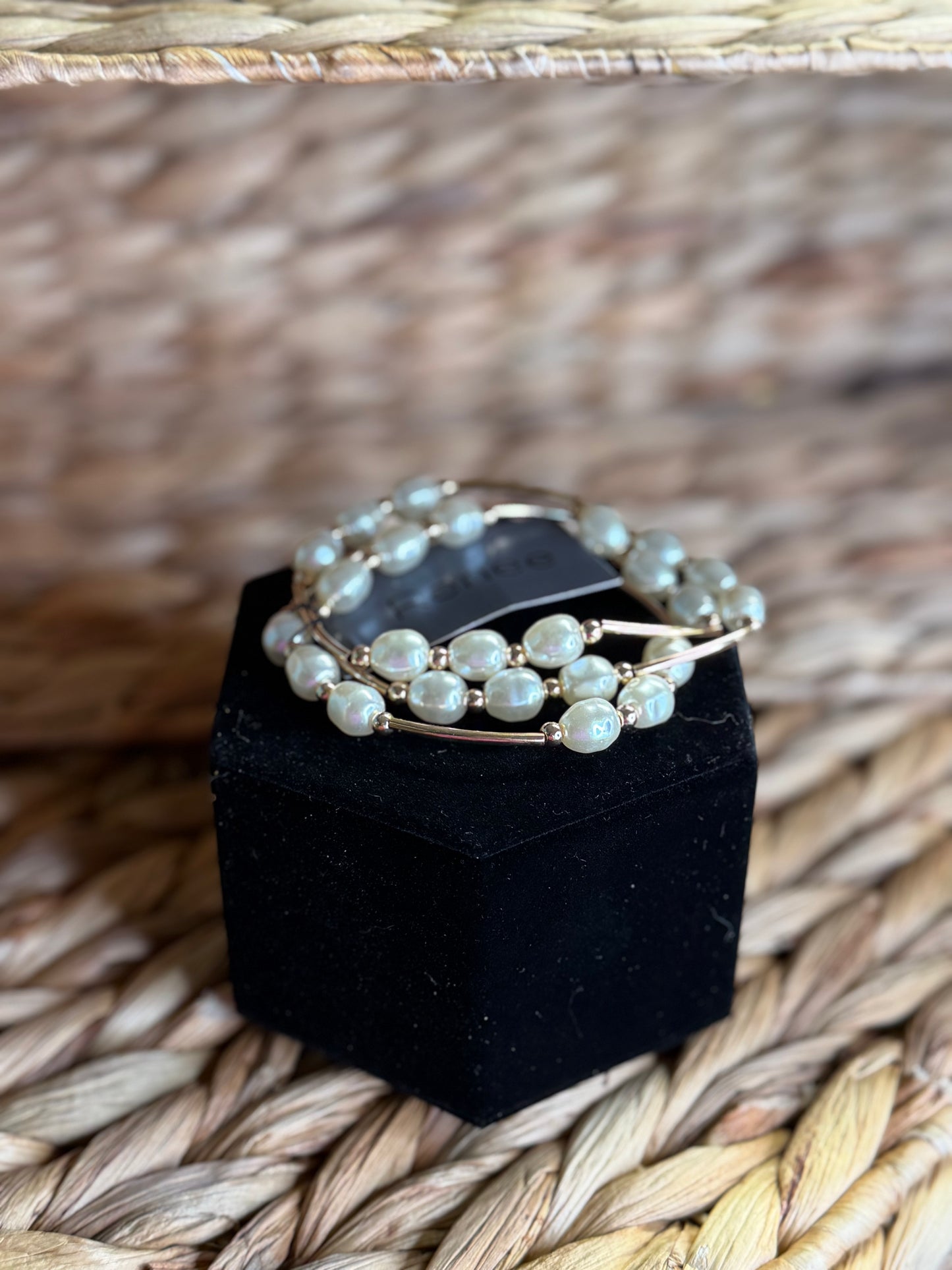 3 Stretchy gold bracelets with gold beads and pearls