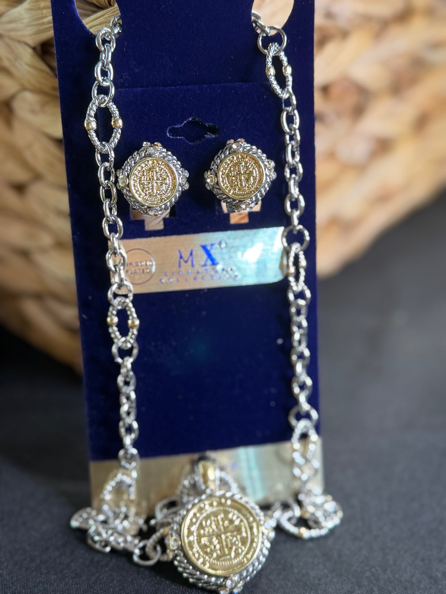 2 tone necklace and earrings set