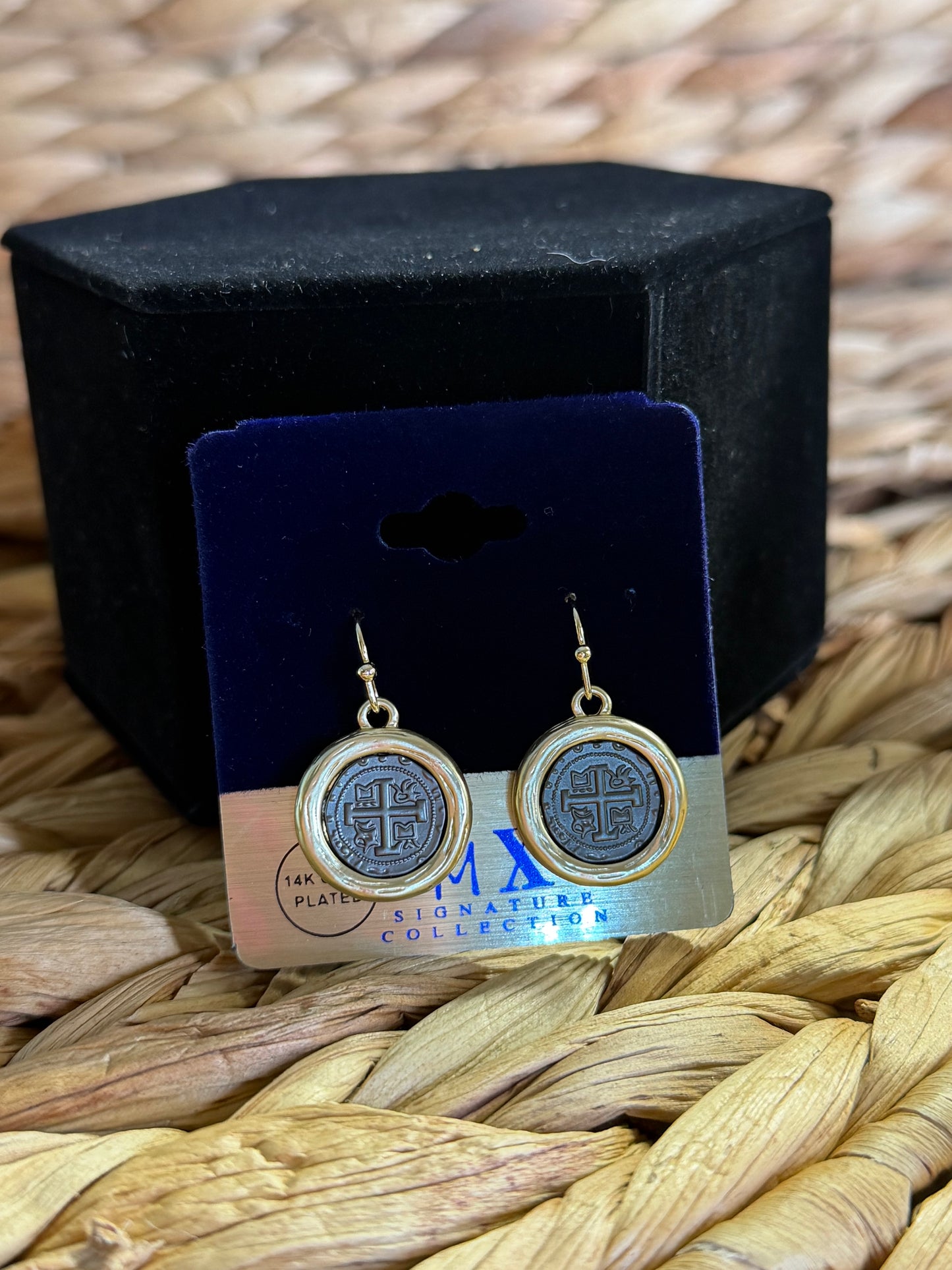 Gold earrings with Spanish coin